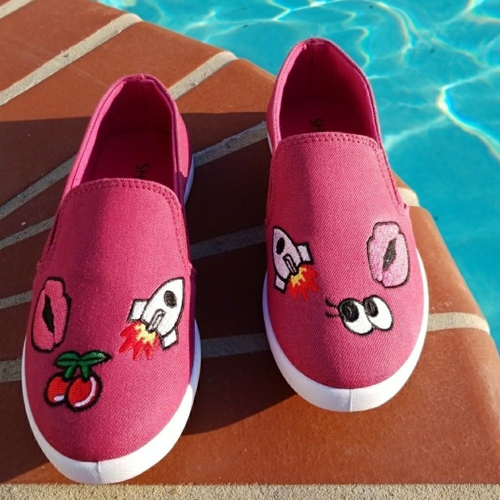 Pink casual canvas embroidered slip on shoes